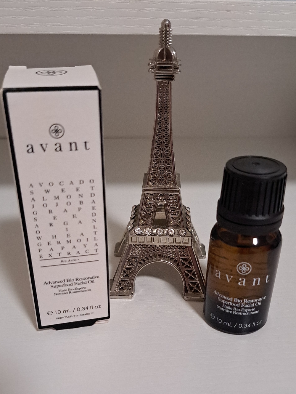 Avanti Restorative Superfood Facial Oil in Bottle  White Box. 10ml